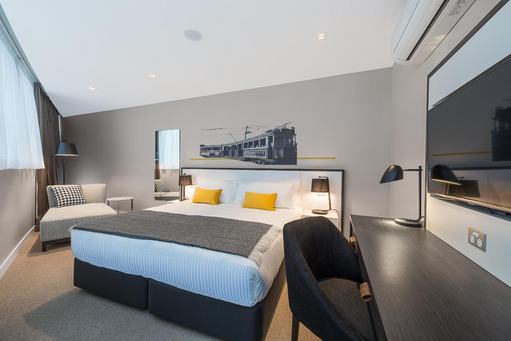 เป็ปเปอร์ ด็อกแลนด์ เมลเบิร์น Hotel ภายนอก รูปภาพ A bedroom at the hotel